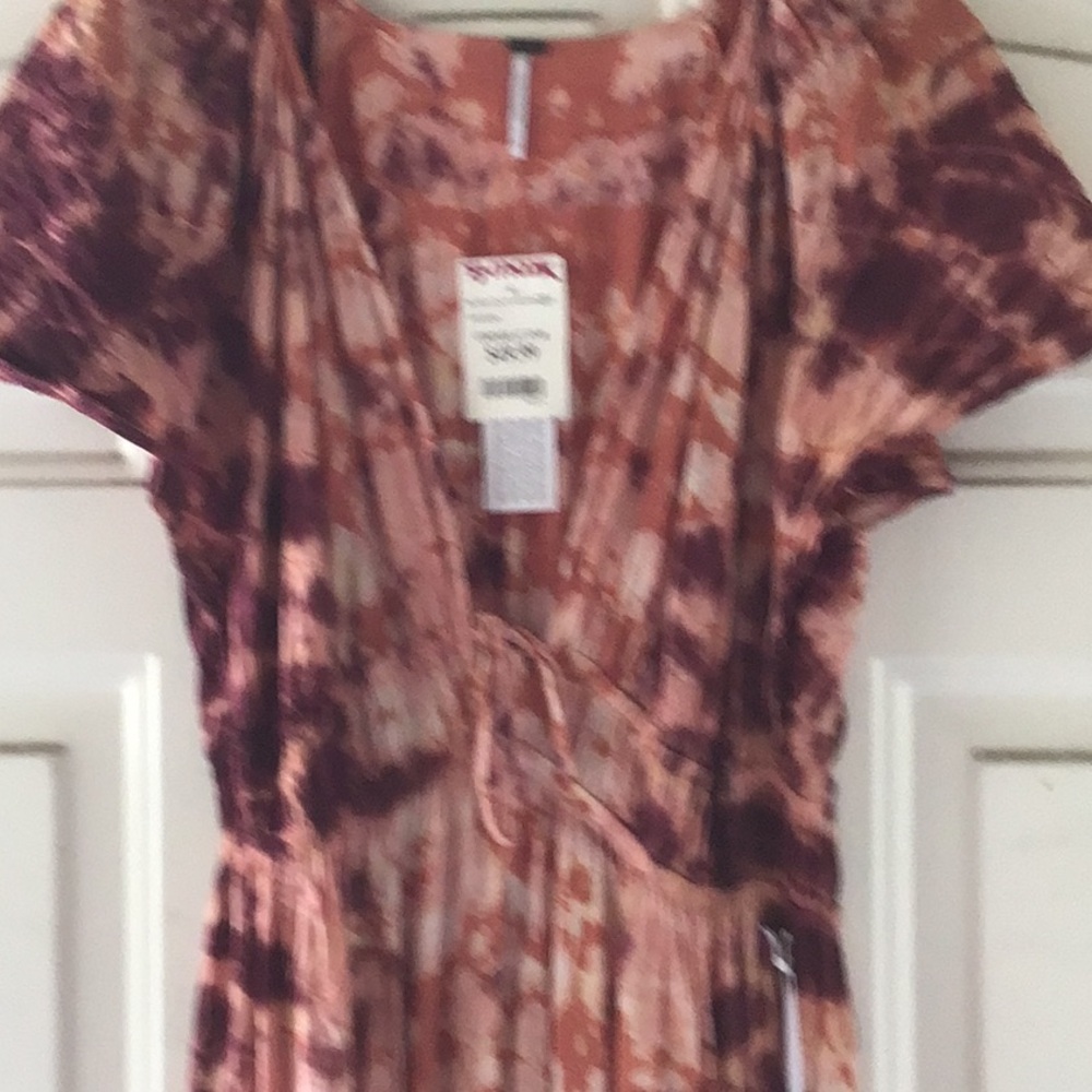 (New) Spring Dress - Picture 2 of 3